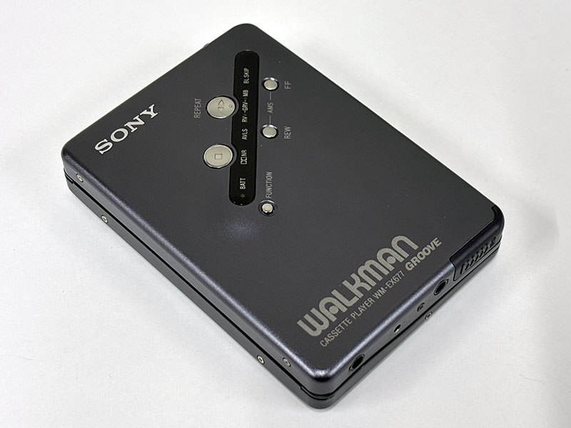 SONY カセットウォークマン WM-EX677 表