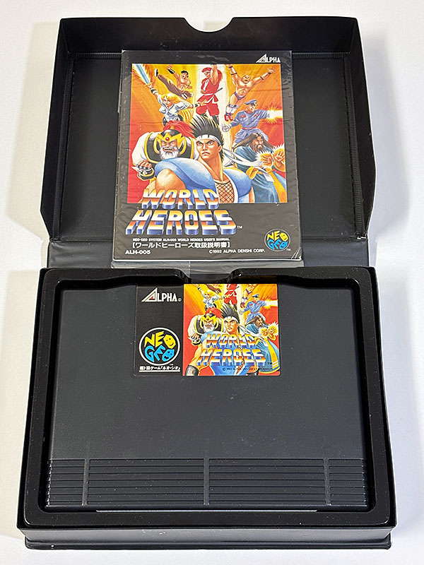 ネオジオROMカセット WORLD HEROES ワールドヒーローズ 同梱物