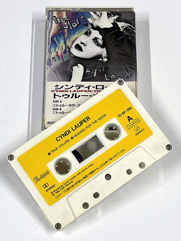 カセットテープ:シングル シンディ・ローパー Cyndi Lauper トゥルー・カラーズ True Colors 同梱物