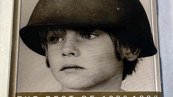 [カセットテープ:ベストアルバム] U2 THE BEST OF 1980-1990 未開封品 を買い取りました