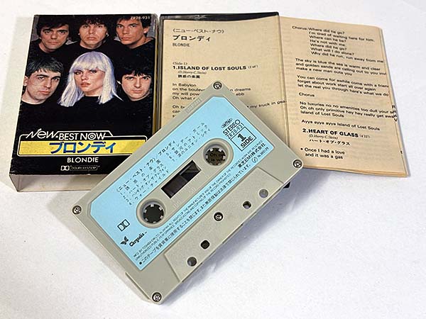 カセットテープ:アルバム BLONDIE ブロンディ NEW BEST NOW ニュー・ベスト・ナウ 同梱物