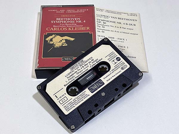 カセットテープ:クラシック カルロス・クライバー バイエルン国立管弦楽団 ベートーヴェン 交響曲第4番 同梱物