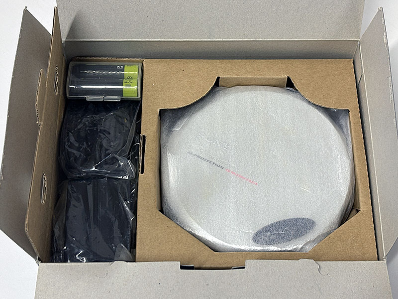 SONY D-EJ775 CDウォークマン 箱付き 未使用品 箱内部