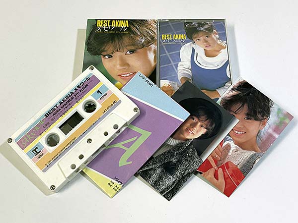 カセットテープ:アルバム 中森明菜 BEST AKINA メモワール 同梱物