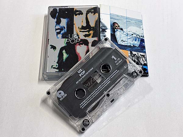 カセットテープ:洋楽 U2 POP 同梱物