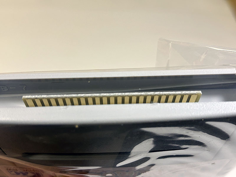スーパーファミコンソフト 龍虎の拳 未使用品 カセット端子部拡大