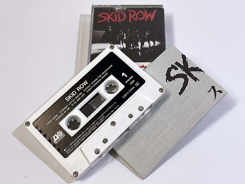 カセットテープ:アルバム スキッド・ロウ Skid Row 同梱物
