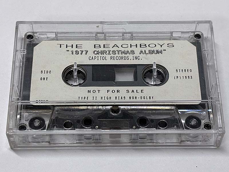 カセットテープ:見本盤 ザ・ビーチ・ボーイズ The Beach Boys 1977 CHRISTMAS ALBUM テープ表面